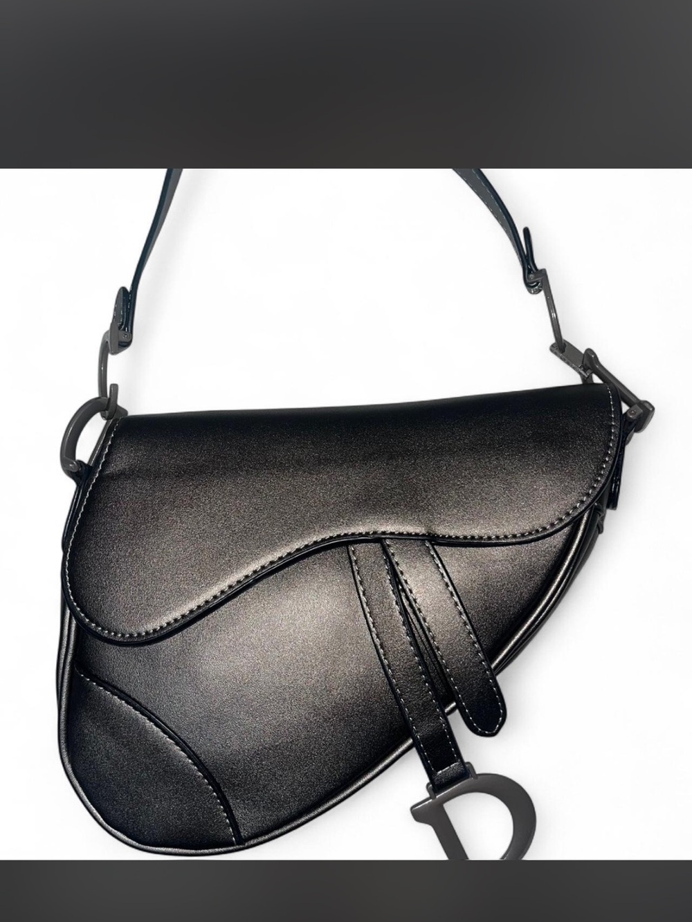 Dior Black Leather Saddle Bag with Branded Strap - Picture 4 of 8